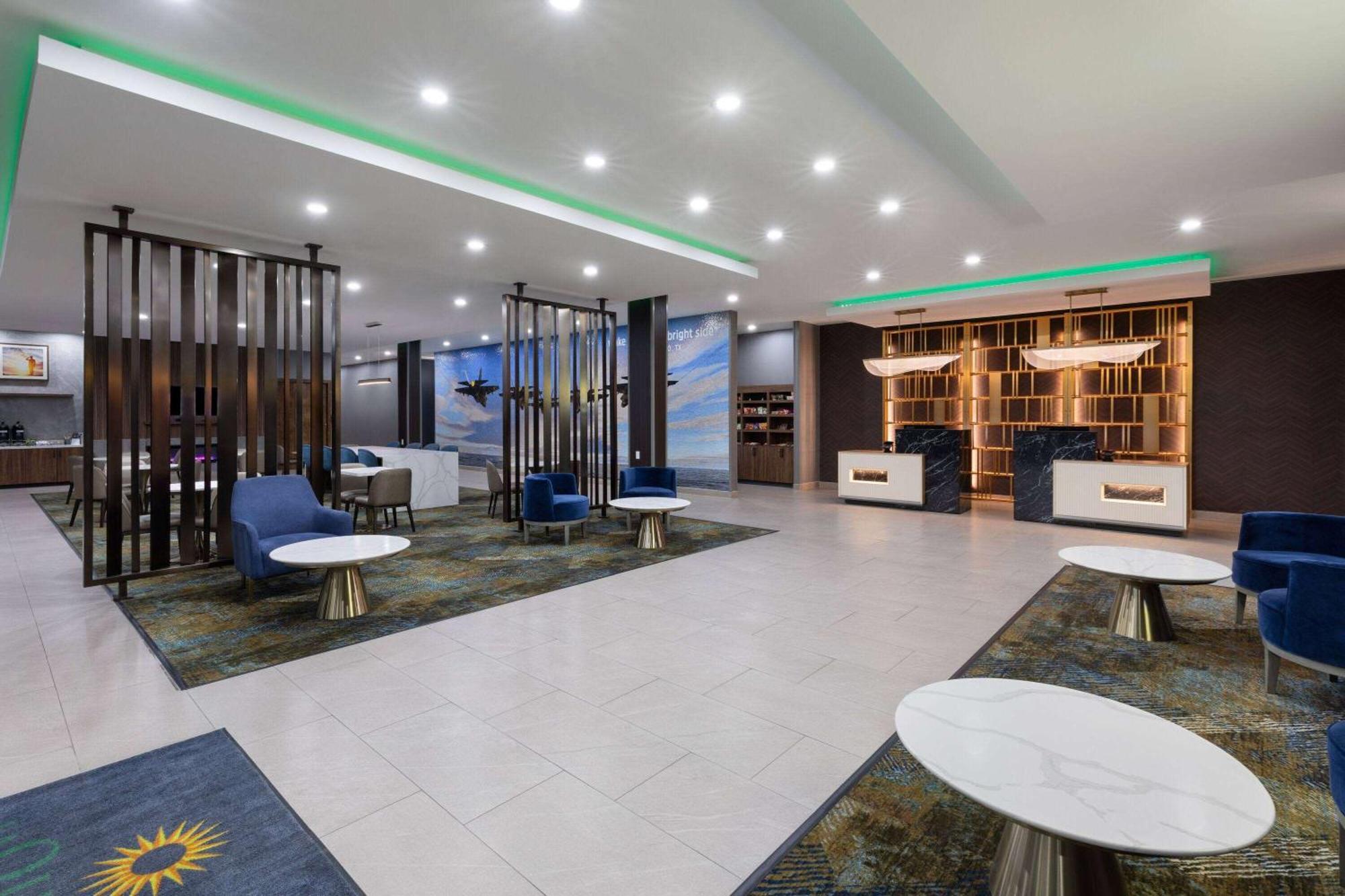 La Quinta Inn & Suites By Wyndham San Antonio At The Rim Zewnętrze zdjęcie